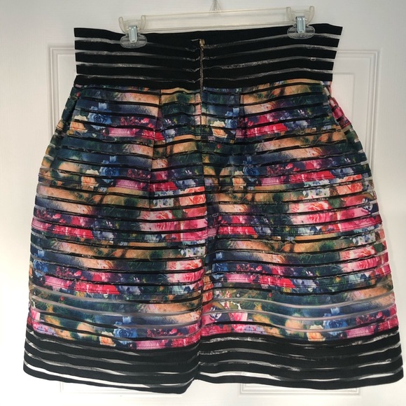 Ribboned sheer effect floral and black skirt - Picture 4 of 13